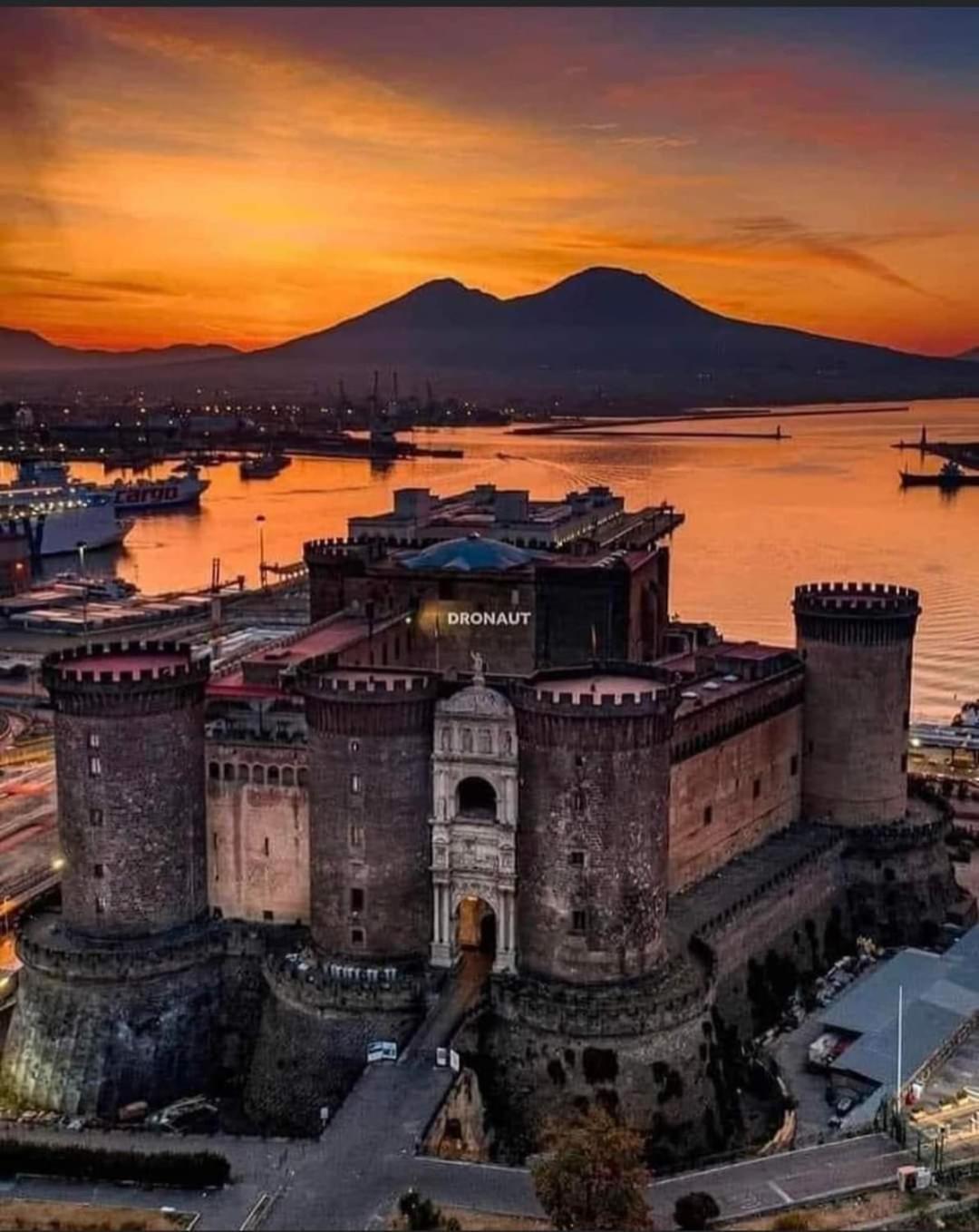 Napoli&Love Apartment Bovio Centro Storico Exterior photo